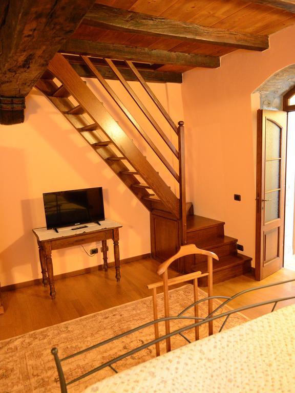 ホテル Torretta Di Bassano リヴェルガーロ エクステリア 写真